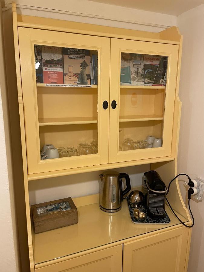 Merig'Home Chambre Bd Climatisee Dans Maison Avec Piscine Au Calme En Ville, Sdb & Toilettes Prives Angoulême Eksteriør billede